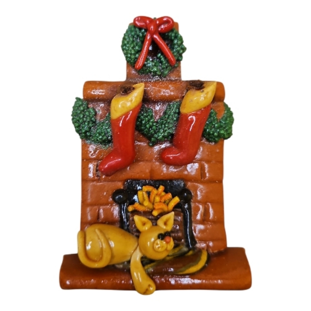 Vintage Dough Delights Christmas Cat Fireplace Clay Magnets / Mini Wall Plaques - Picture 5 of 7